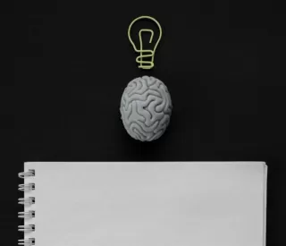 Growth Mindset vs Fixed Mindset: Mana yang Bisa Bantu Raih Kesuksesan?