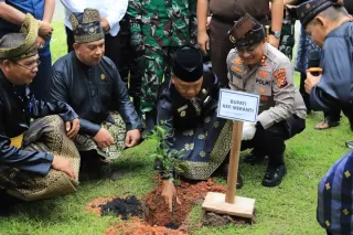 Harapan Asmar di Majelis Silaturahim Kebudayaan, Zikir Akbar dan Penanaman Pohon Bersama di 'Kota Sagu'