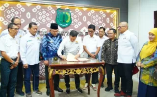 Pemkab Muba Teken MoU Kembangkan Energi Terbarukan dari Tongkol Sawit