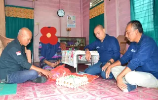 'Jumat Barokah' di Tebing Tinggi Tim Sahabat H Asmar Bantu Warga Membutuhkan