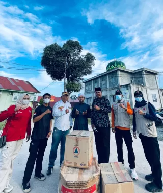 BPBD dan Dinkes Kabupaten Kepulauan Meranti Gercep Serahkan Bantuan Masker dan Handsanitizer