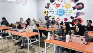 Telkom Dorong Peningkatan Skill Desain Kreatif dengan Advanced Prompting in Generative AI