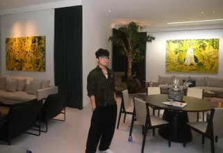 Jejak Atreyu Moniaga di Art Jakarta 2025: Sebuah Perayaan Refleksi dan Regenerasi Seni