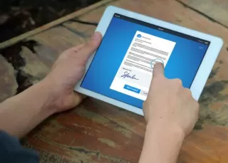 Tanda Tangan di Cloud: Kemudahan dan Keamanan Dokumen Online