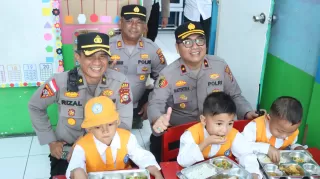 Polres Kepulauan Meranti Dukung Program MBG, 84 Anak TK Bhayangkari Nikmati Menu Bergizi
