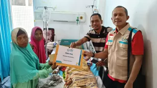 PLN dan IWO Riau Kolaborasi Bantu Nurjanah Penderita Tumor Asal Inhil