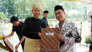 Bupati Langkat Apresiasi Perjuangan Guru, Akan Tingkatkan Kesejahteraan dan Kompetensi