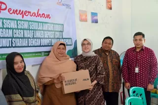 Salurkan Manfaat Program CWLD, Unit Usaha Syariah Bank Sumut Serahkan Laptop ke Sekolah Bintang Rabbani