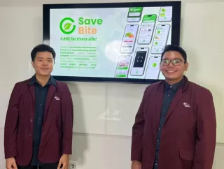 Invofest 2025, Dua Inovasi Berbasis Sustainability Mahasiswa School of Information Systems Raih Juara