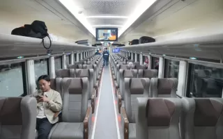 Sarana Stainless Steel New Generation di KA Gajayana dan Parahyangan