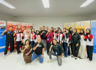 Digembleng Lewat Training, Penjualan Promotor SHARP Bandung Naik Signifikan