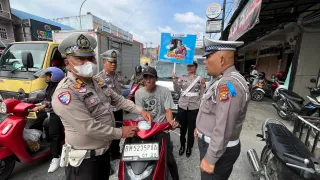 Ops Keselamatan LK 2026, Subsatgas Binluh Gencarkan Sosialisasi Kamseltibcarlantas