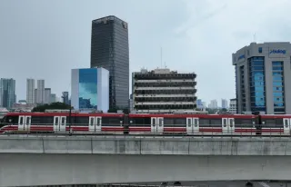 Atur Waktu, Atur Kenyamanan: Ini Pola Jam Sibuk LRT Jabodebek dan Alternatifnya