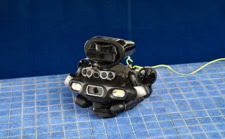 Teknologi ROV FIFISH E-MASTER Tingkatkan Keamanan Inspeksi Bawah Air
