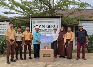 PTPN IV Regional III Salurkan Rp2,4 Miliar Perkuat Ekonomi dan Pendidikan di Rohul