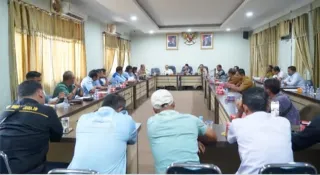 RDP Bersama S-PPP, Komisi III DPRD Rohul Cari Solusi Pemutusan KKB PT SKA dan PT MIS