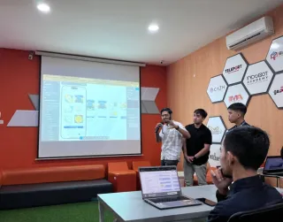 Mini Demo Day Tampilkan Solusi AI Otomasi Workflow UMKM di Makassar