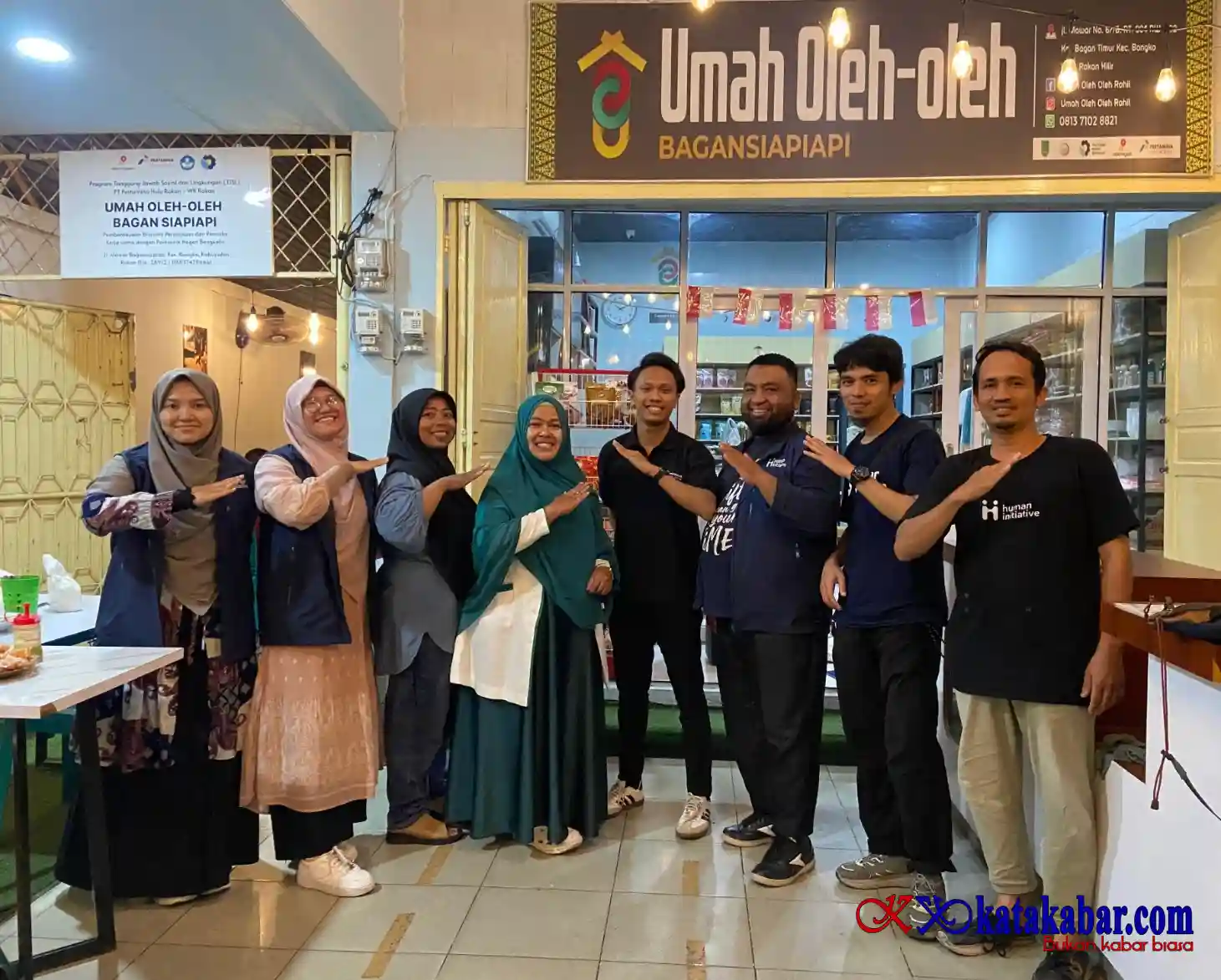 Dulu Penonton Kini Pemain: Cerita Nur Azmi Jaga Marwah UMKM Umah Oleh-oleh Rohil