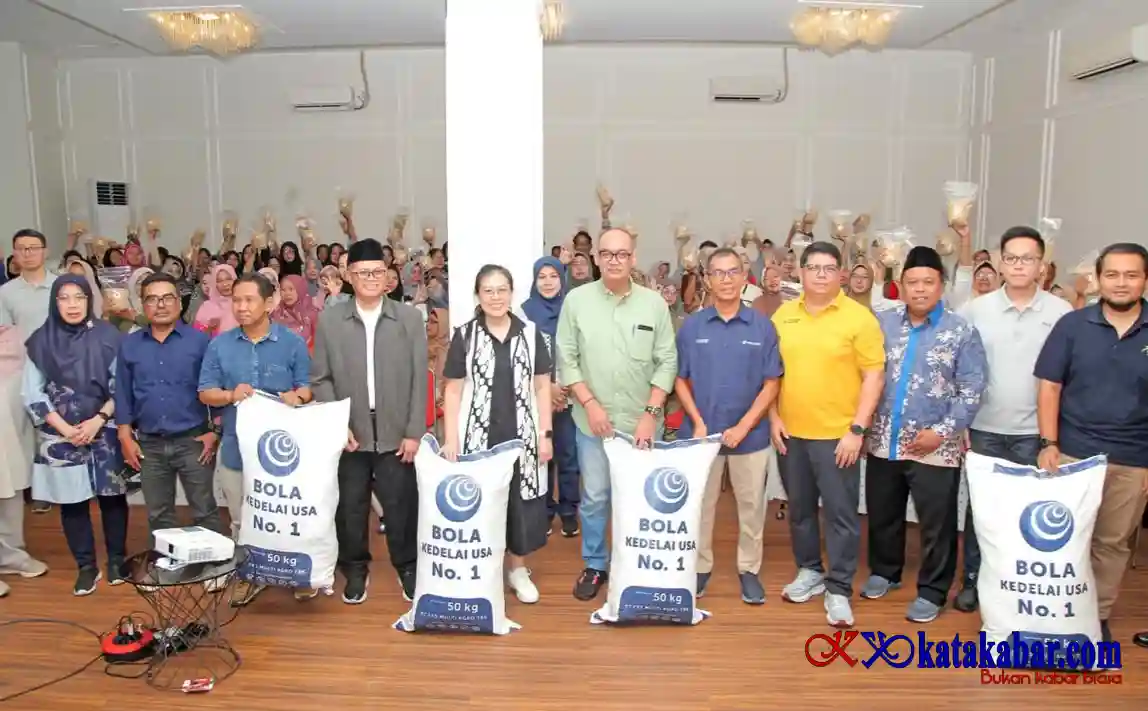 Kolaborasi FKS Group dan PT PMT Dorong UMKM Surabaya Naik Kelas Lewat Inovasi Pangan Kedelai Berkelanjutan