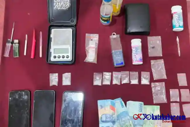 Agus Kaget Polisi Berpakaian Preman Terobos Masuk Kamarnya