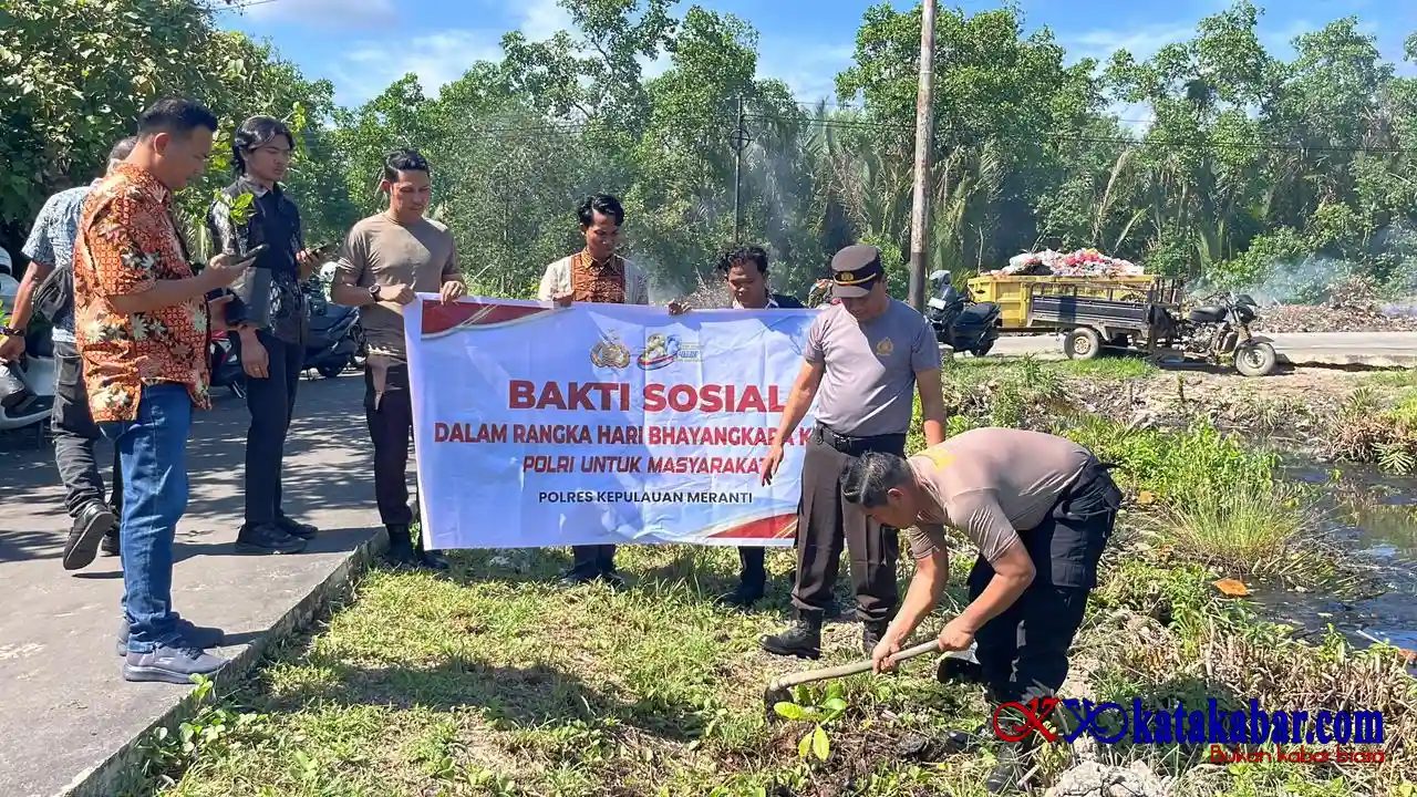 Sambut Hari Bhayangkara ke 80 2026, Polres Kepulauan Meranti Gelar Baksos dan Green Policing di Pasar Modern
