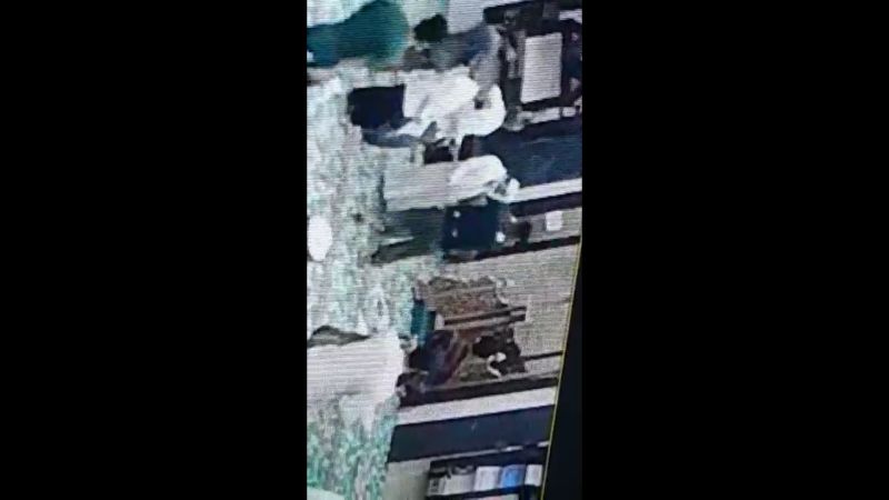 Imam Masjid Pekanbaru Ditikam Pemuda, Pisaunya yang Bengkok