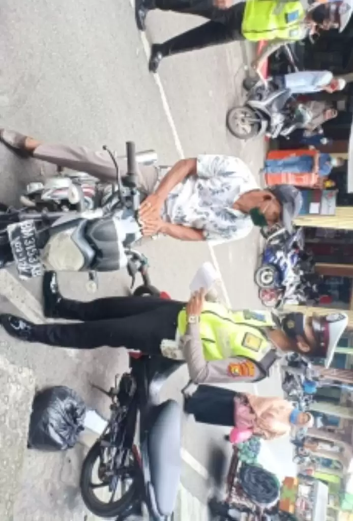 Polisi Tegur 17 Pelanggar Lalu Lintas di Meranti