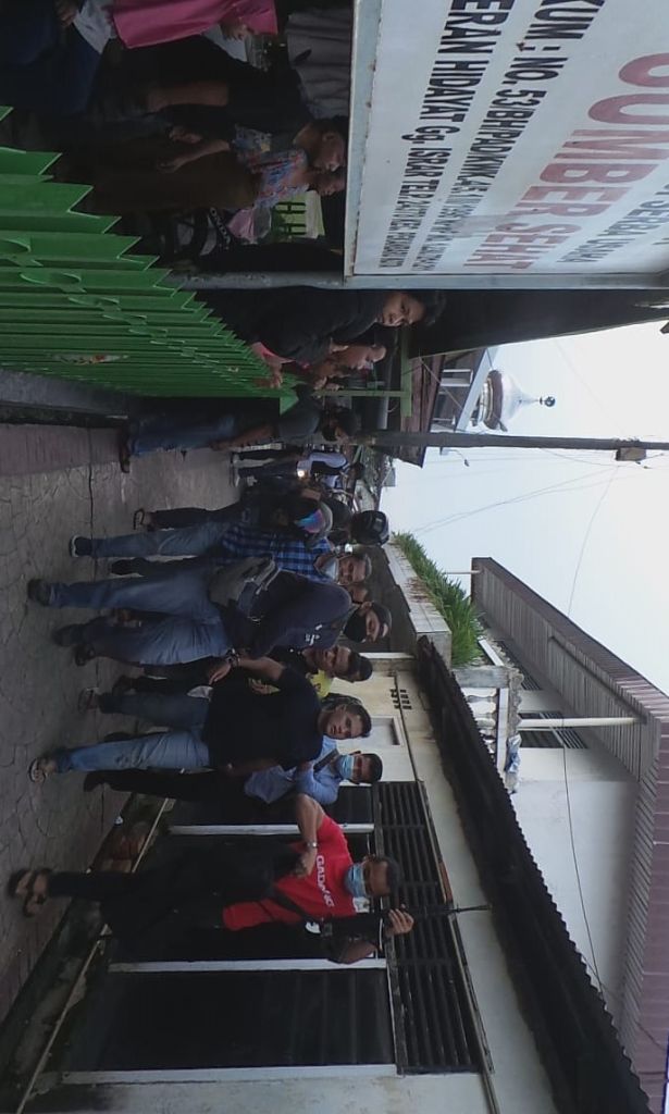 Polisi Pekanbaru Dilempari Batu di Panger