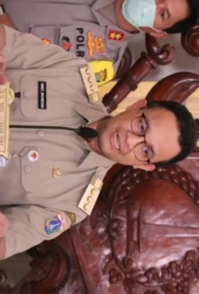 Pemprov DKI Serahkan Raperda APBD 2021 Sebesar Rp82,5 Triliun