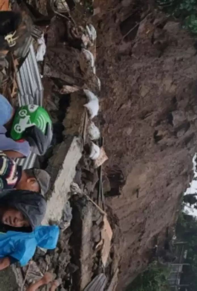 Demi Keselamatan, Tim SAR Siaga Banjir Akhiri Sementara Pencarian Korban