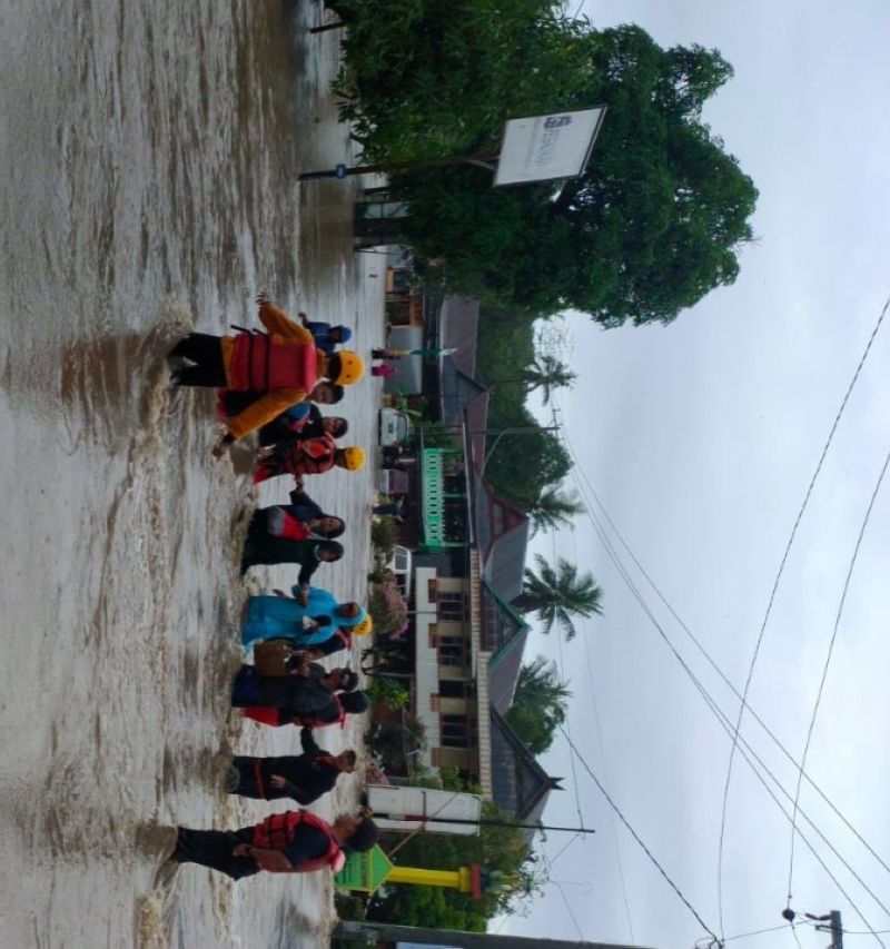 Cuaca Esktrem Picu Banjir Tiga Kabupaten di Sulawesi Selatan