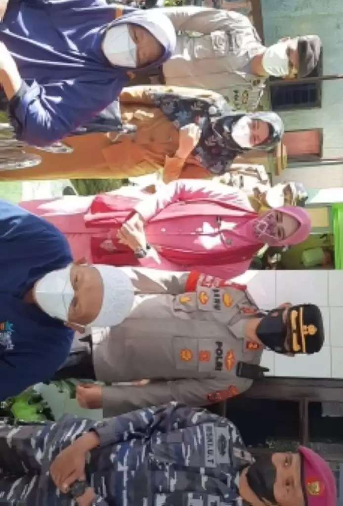 Capai Target Vaksinasi, Petugas Harus Bekerja Sebaik-Baiknya