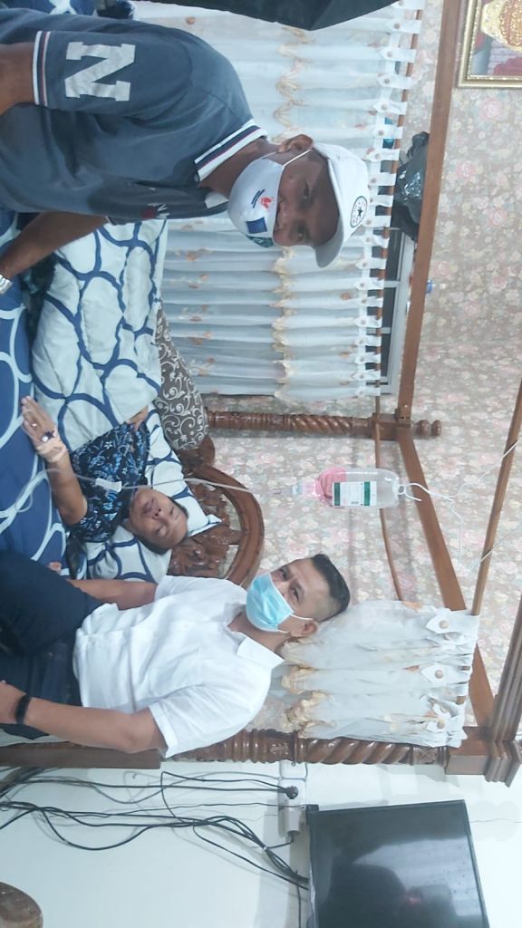 Ketua Pewarta Jenguk Kepala Cabang I PUD Pasar Medan Sakit