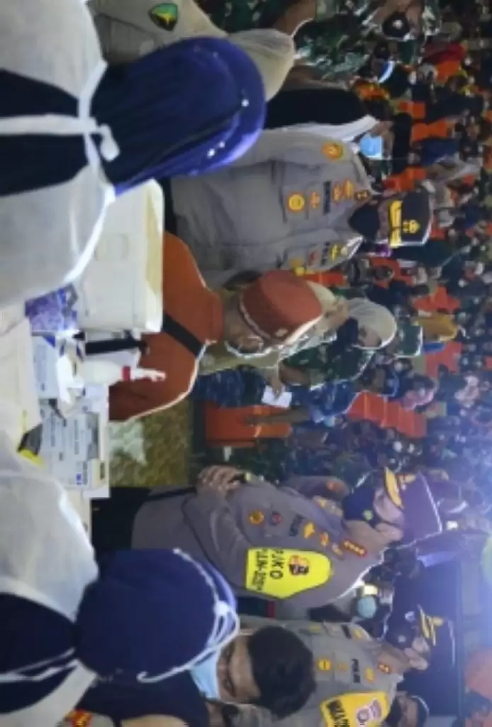 Kapolri Tekankan Vaksinasi Hingga Waspadai Pintu Masuk Negara