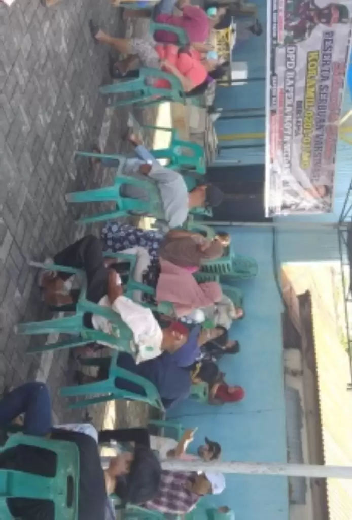 Kapten JTB Sembiring Gelar Vaksinasi dan Bagi Sembako