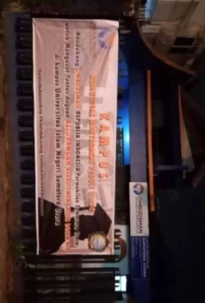 Spanduk Soal Kecurangan Rekrutmen Dosen BLU di  UINSU Hiasi Kantor Ombudsman