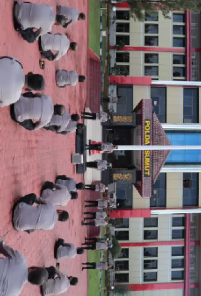Jadilah Perwira Yang Profesional dan Dicintai Masyarakat