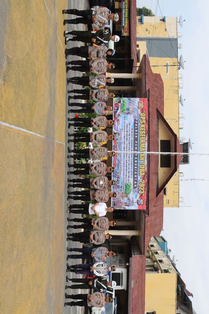 Kapolres Siantar Pimpin Apel Gelar Pasukan Ops Keselamatan Toba 2023