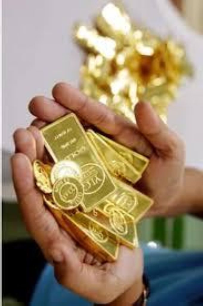 Akhir Pekan, Harga Emas Turun Menjadi Rp741.000 per Gram