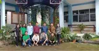 Mahasiswa Agribisnis Universitas Katolik Widya Karya Terapkan 'Laudato Si'
