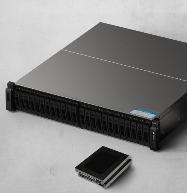 Penyimpanan Canggih dengan AMD Ryzen™ 7000 Series QNAP TS h3077AFU NAS All Flash