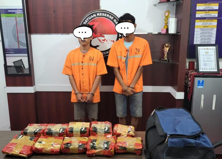 Timsusgab Gagalkan Peredaran Sabu dari Malaysia dan Ringkus Dua Kurir Jaringan Internasional