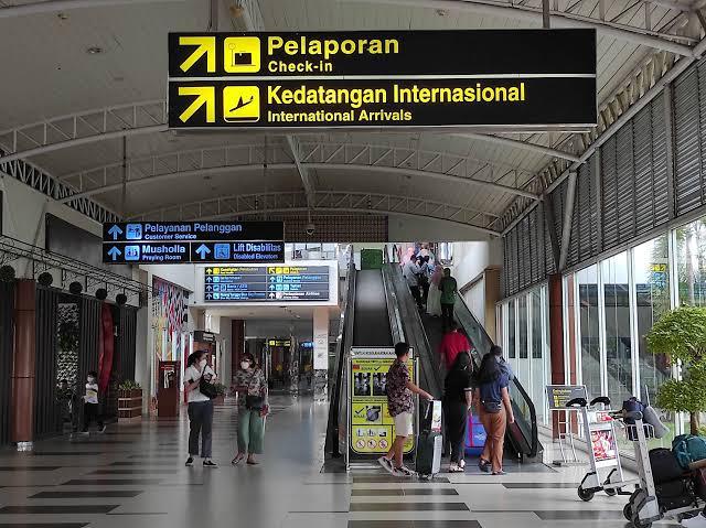 Penumpang di Bandara SSK II Pekanbaru Mulai Melonjak