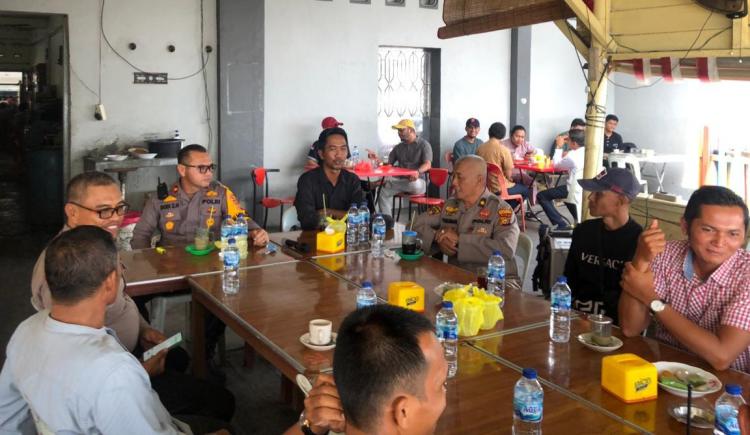 'Jumat Curhat', Polres Kepulauan Meranti Kolaborasi Dengan Karang Taruna Selat Panjang