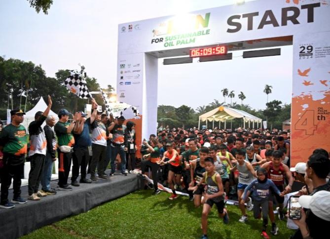 Lintasi Kebun Sawit Sergai, GAPKI Sumut Gelar 'Oil Palm Marathon, Run for Sustainable Oil Palm'