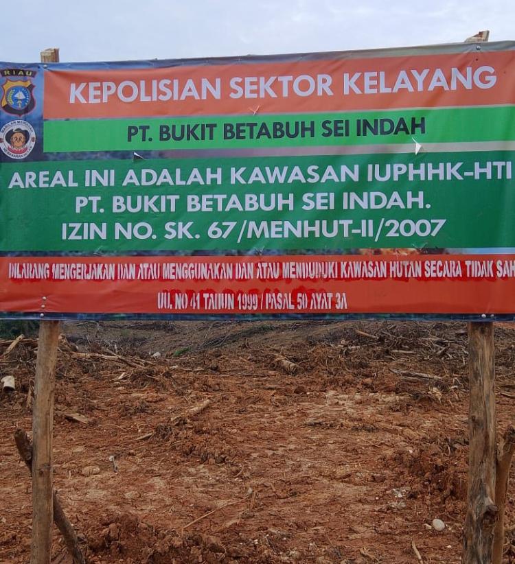 PT BBSI Catut Polsek Kelayang di Spanduk Kawasan IUPHHK-HTI