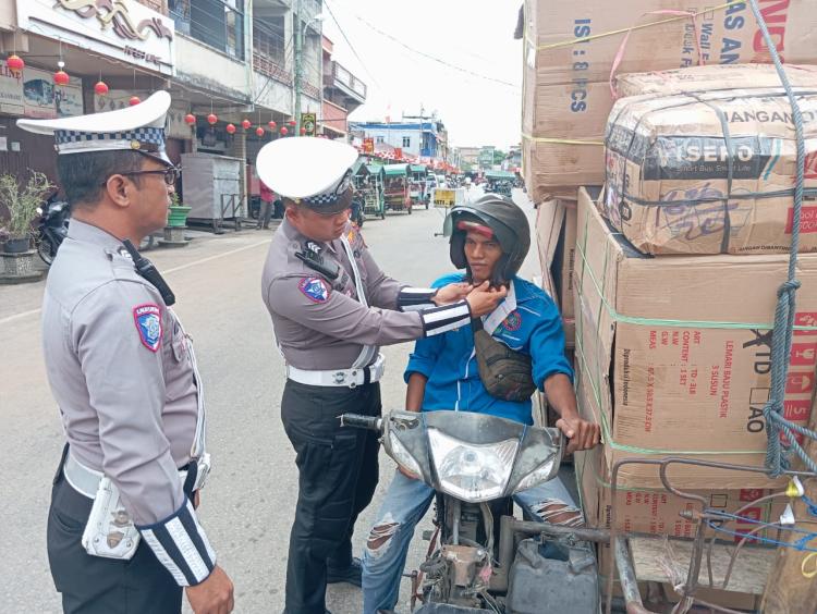 Imbau Pengendara Becak Motor Tertib Berlalu Lintas, Ini Asa Satlantas Polres Kepulauan Meranti
