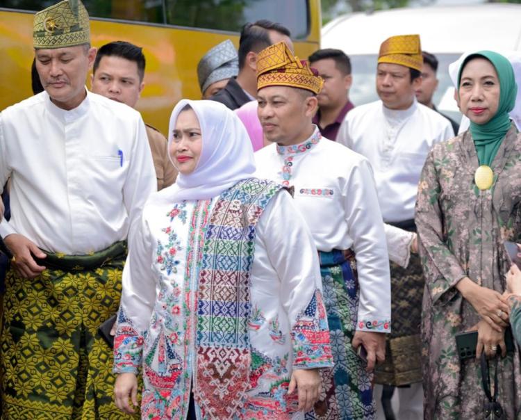 Bupati Bengkalis Disambut Semarak di 'Bumi Lancang Kuning' Pasca Pelantikan dan Retreat