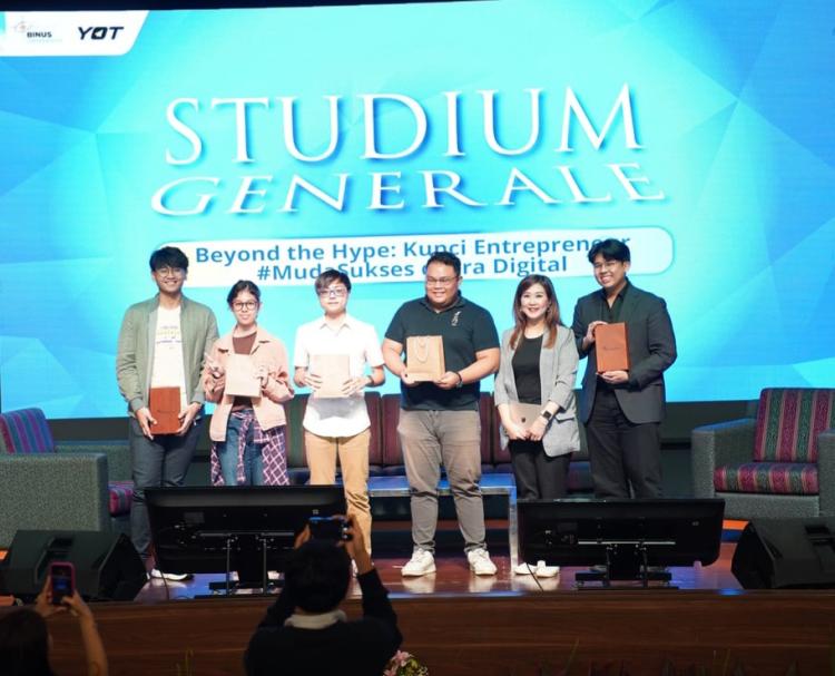 Binus University Young On Top: Siap Bekali Mahasiswa Berkarier di Dunia Bisnis Profesional