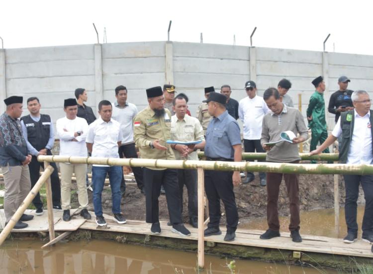 Bupati Bengkalis Sambut Gubri Kunker di Kawasan Industri Desa Buruk Bakul